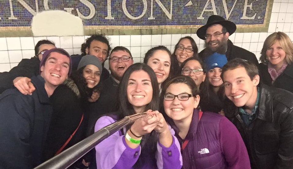 NYCShabbatonSubway2015